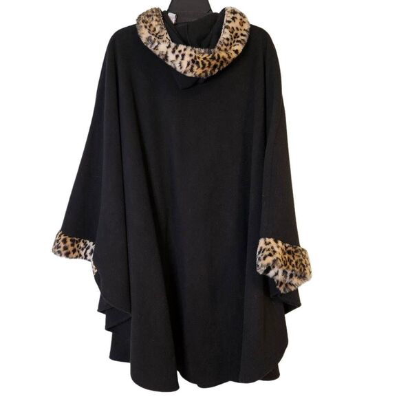 Le Moda black hooded fleece cape, leopard trim. XL. - Picture 2 of 5